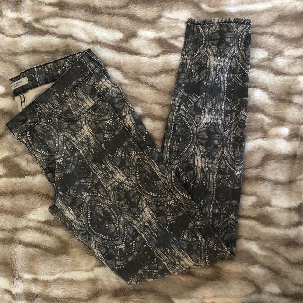 Skinny pants